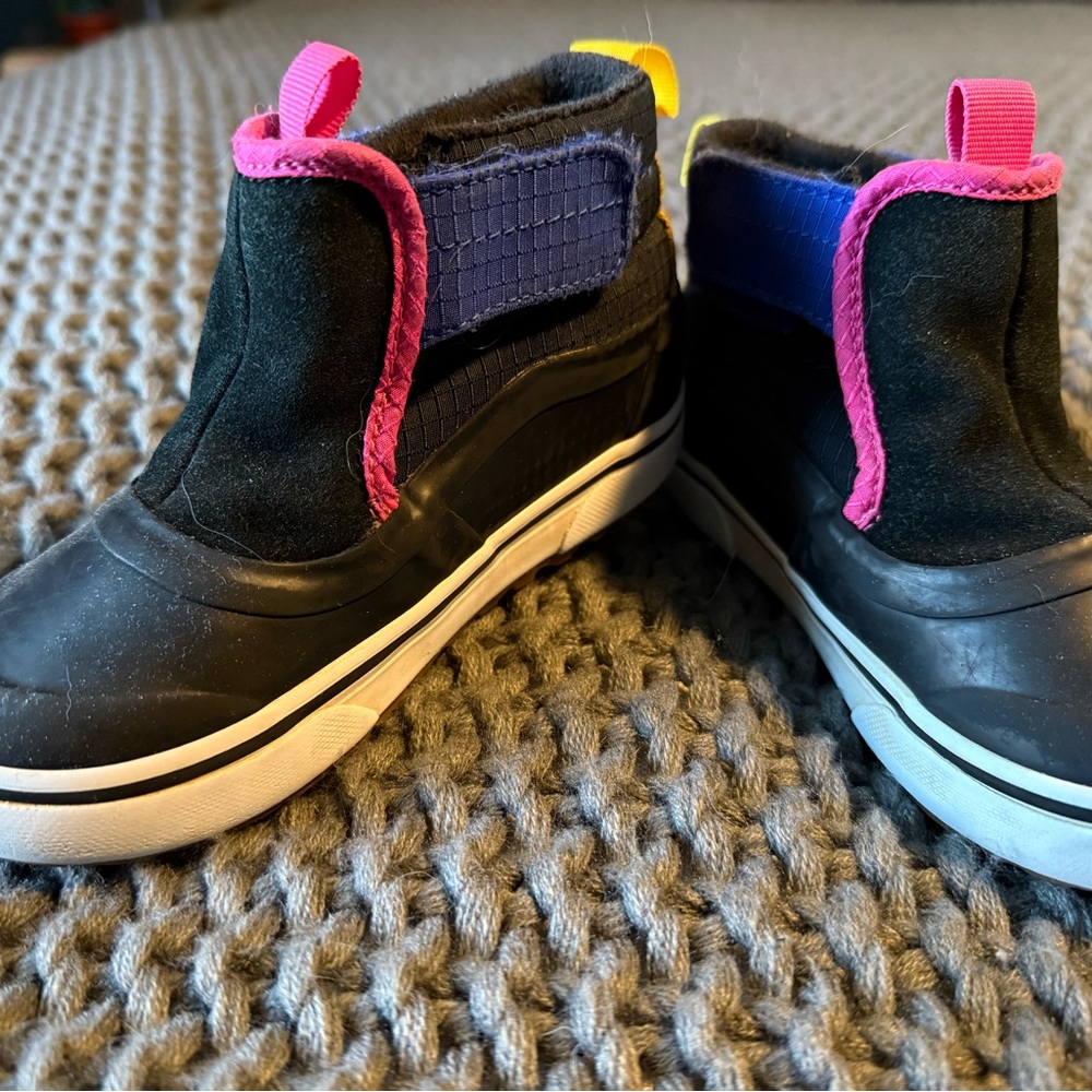 Kids Vans MTE Velcro Boots